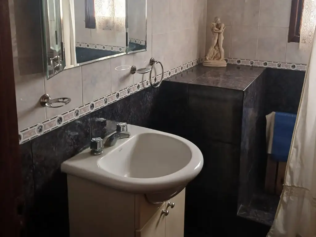 Foto de Dos casas Ubicadas en calle Necochea 426, imagen 4