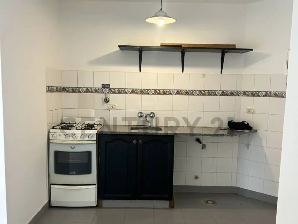 Foto de 45 E/ 12 Y 13 - MONOAMBIENTE EN ALQUILER CON BALCÓN, imagen 3