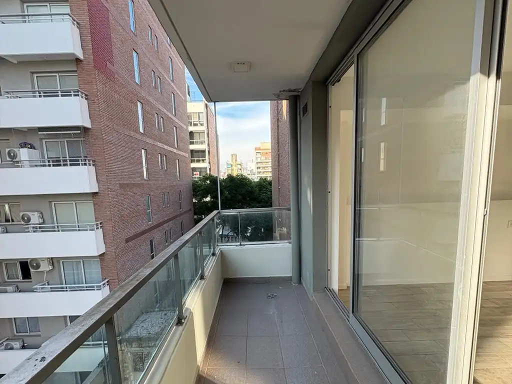 Foto de ALQUILER - DEPARTAMENTO 1 DORMITORIO - ITALIA 1200, ROSARIO, imagen 3