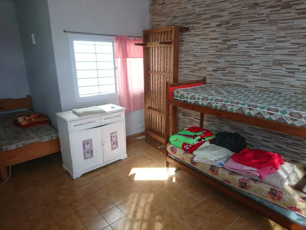 Foto de casa en venta 5 ambientes a 2 cuadras del mar, imagen 4