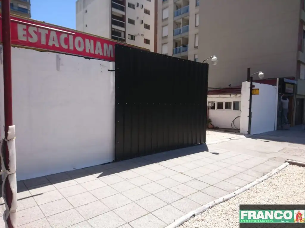 Foto de GRAN OPORTUNIDAD Terreno / Lote en venta de 750m2 ubicado en La Perla, imagen 1