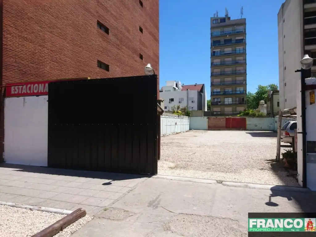 Foto de GRAN OPORTUNIDAD Terreno / Lote en venta de 750m2 ubicado en La Perla, imagen 2