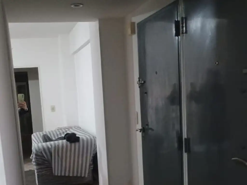 Foto de DEPARTAMENTO 2 AMBIENTES CON COCHERA A LA VENTA, LINIERS, imagen 4