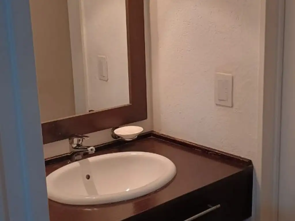 Foto de DEPARTAMENTO 2 AMBIENTES CON COCHERA A LA VENTA, LINIERS, imagen 5
