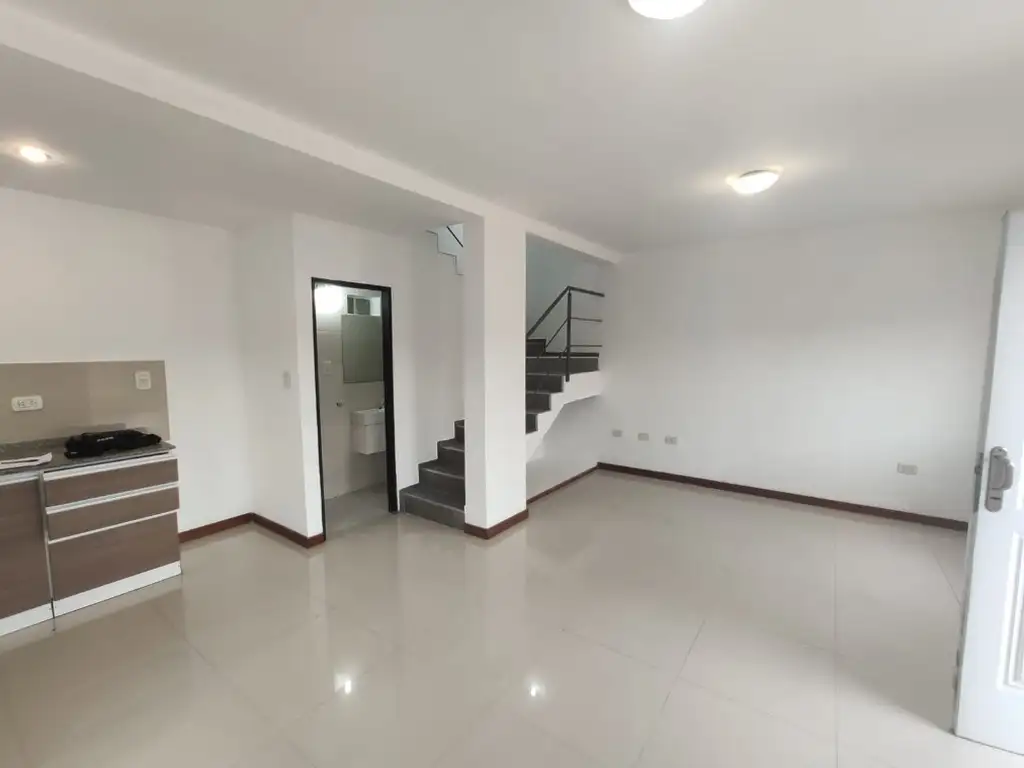 Foto de CASAS - DUPLEX - OTRAS ZONAS, RESISTENCIA, imagen 3