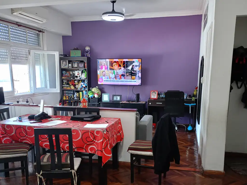 Foto de EXCELENTE DEPARTAMENTO 3 AMBIENTES AL FRENTE CON BALCON CORRIDO, imagen 1