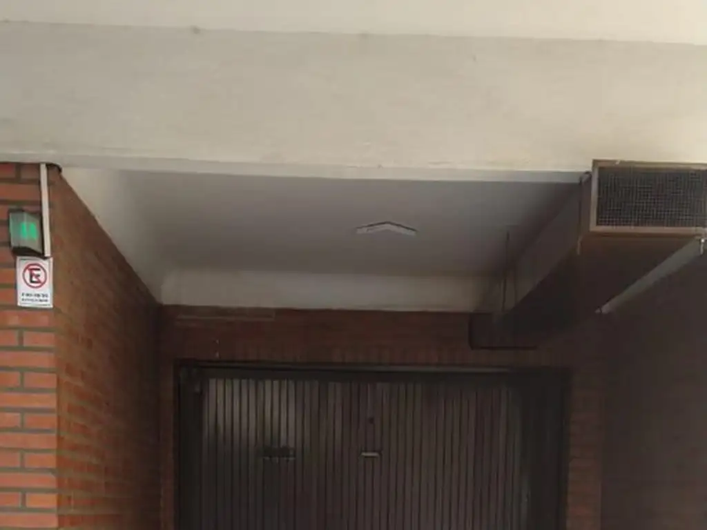 Foto de OPORTUNIDAD COCHERA MUY BUEN PRECIO EN BELGRANO, USO PROPIO O RENTA, imagen 1