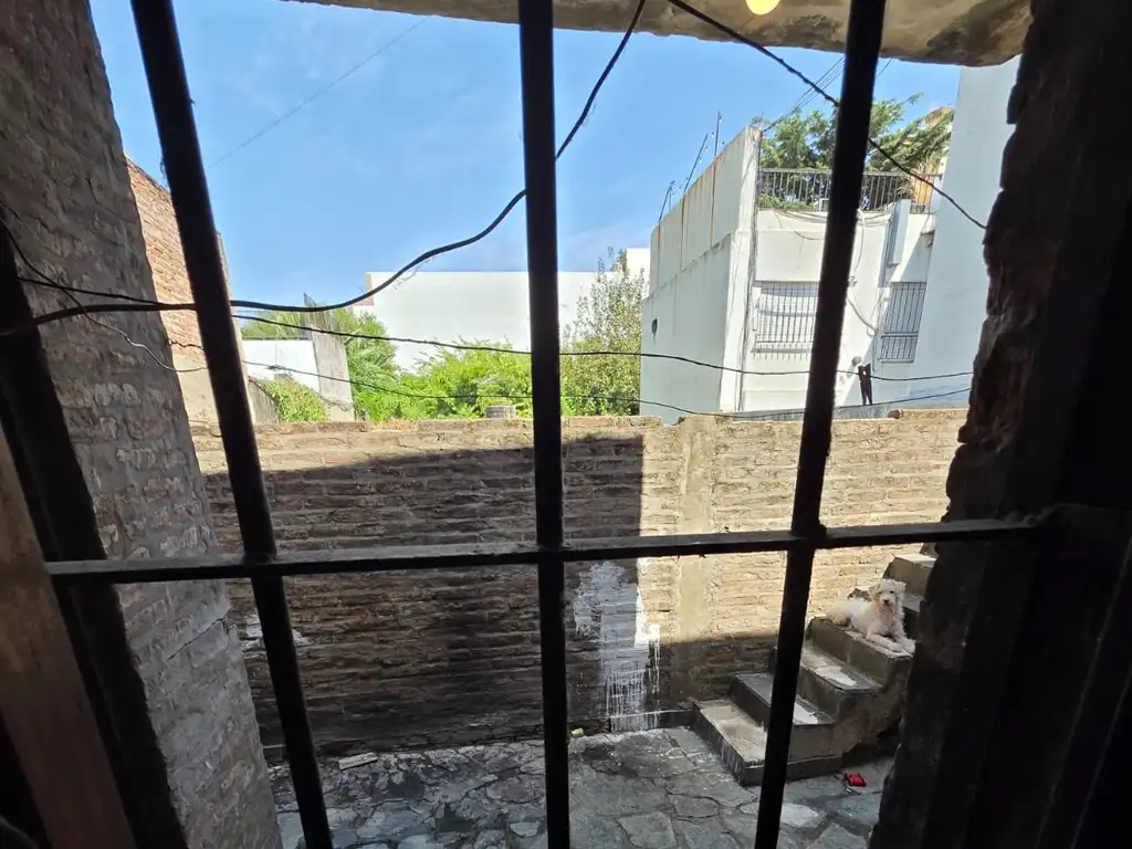 Foto de Lote 8.66 x 31.00 actualmente galpon/deposito con vivienda arriba, imagen 4