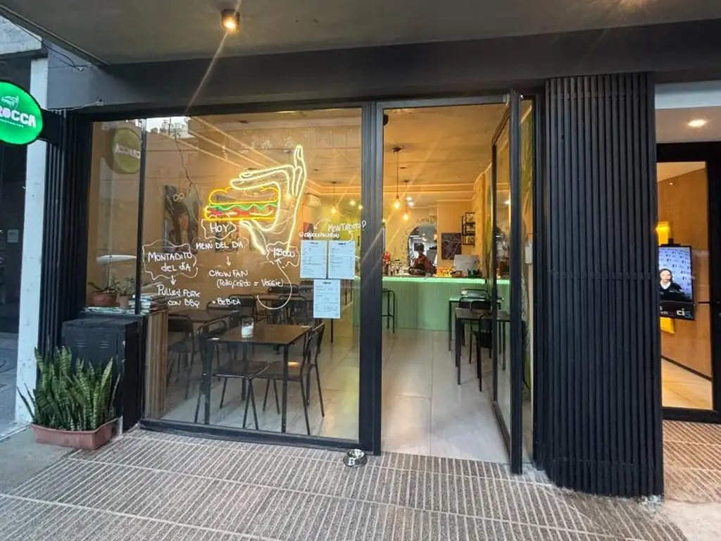 Foto de A ESTRENAR! Local en Venta Fray justo Oro 2200, imagen 1