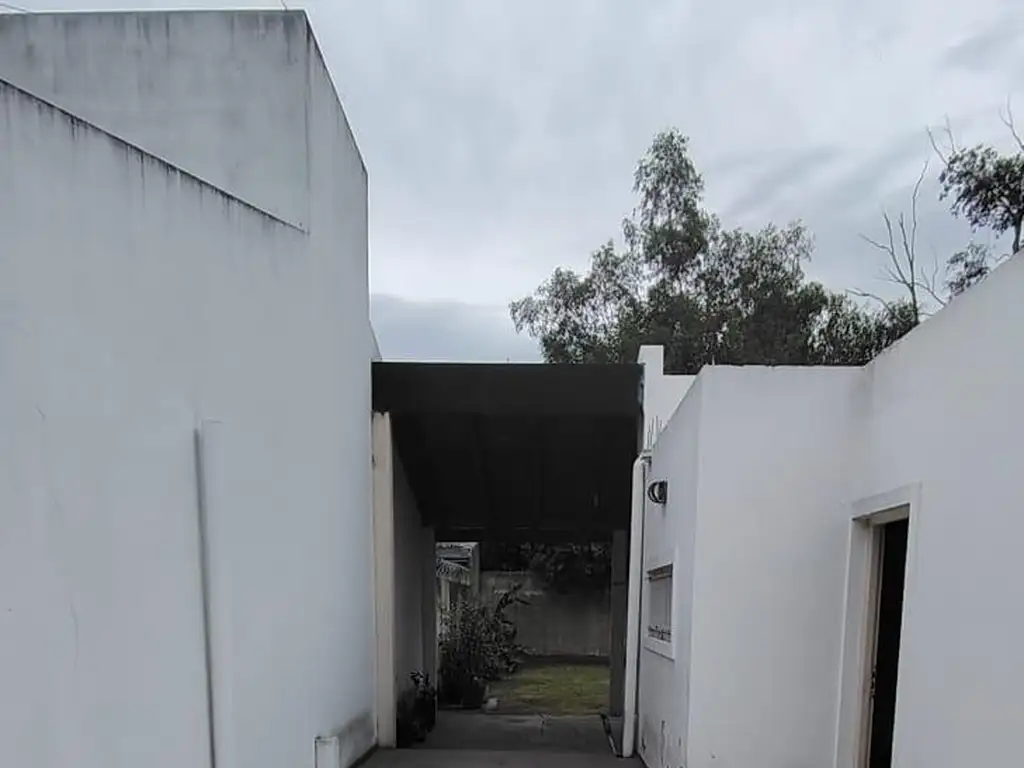 Foto de Muy Buena!! Casa 1 dorm- El Retiro, imagen 1