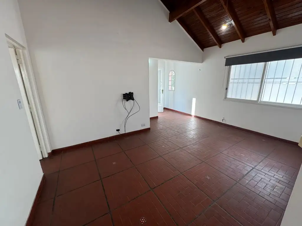 Foto de PH 2 AMB AL FONDO EN PLANTA ALTA CON TERRAZA SEMICUBIERTA.REF.907, imagen 5