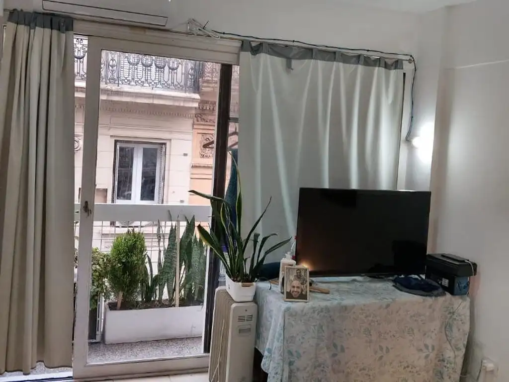 Foto de Venta 2 Ambientes LUMINOSO excelente . ubicación al Frente, imagen 1