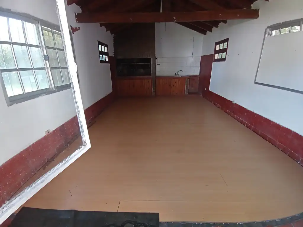 Foto de LOCAL Y CASA EN ALQUILER O VENTA SOBRE RUTA 8 Km 74, imagen 5
