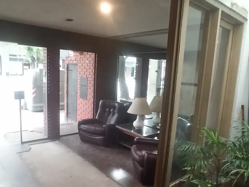 Foto de Excelente y amplio departamento al contrafrente, imagen 5