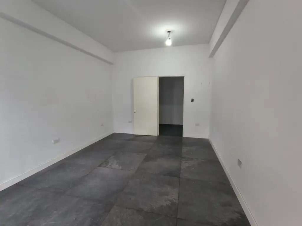 Foto de Local - Alquiler - Argentina, BARRACAS - HORNOS, GENERAL 1100, imagen 4