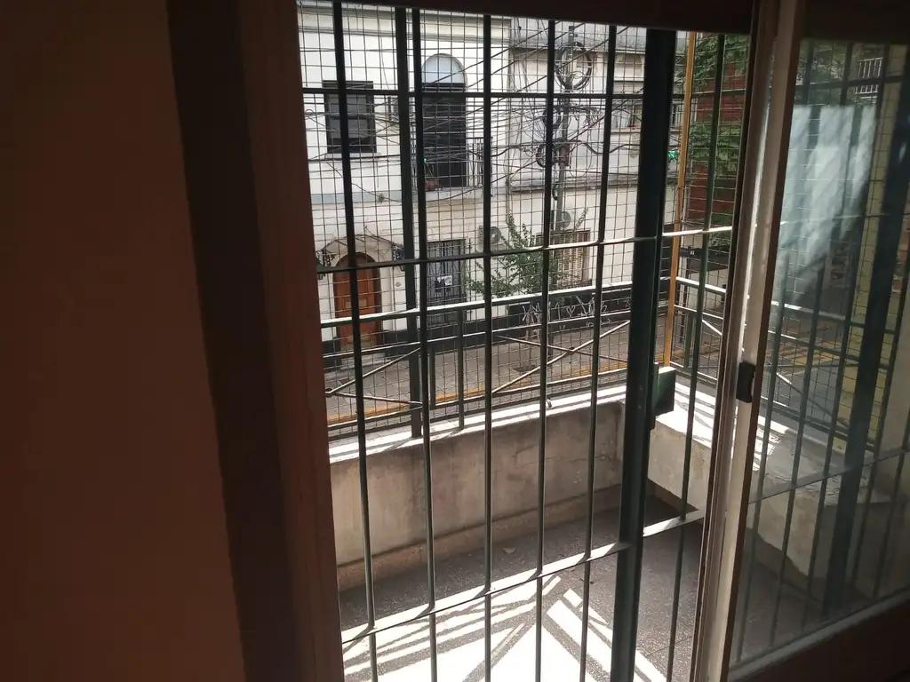 Foto de Semipiso 3 ambientes amplio en edificio de categoría, imagen 4