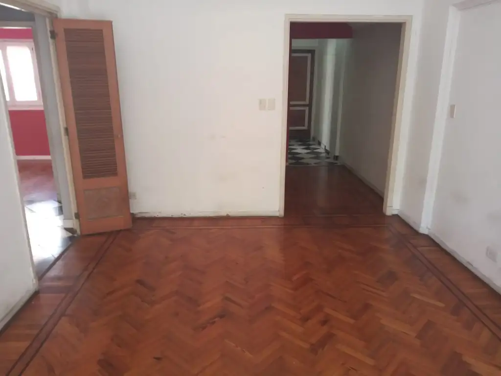 Foto de Semipiso 3 ambientes amplio en edificio de categoría, imagen 2