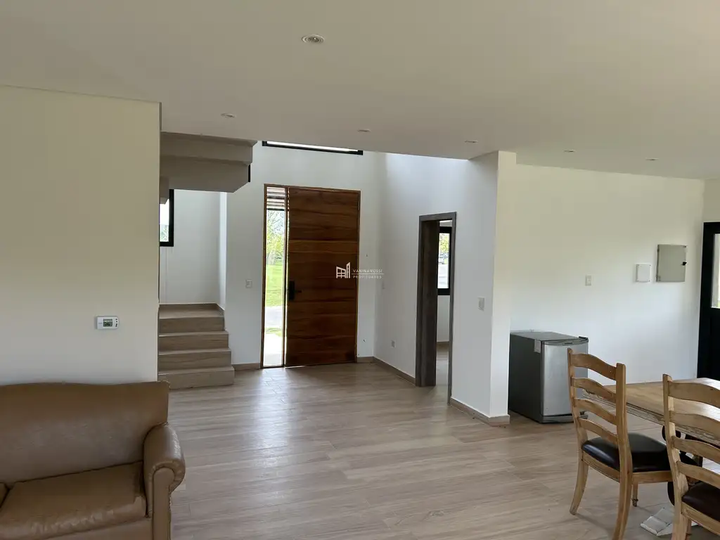 Foto de CASA EN VENTA - PUERTOS, ARAUCARIAS, imagen 4