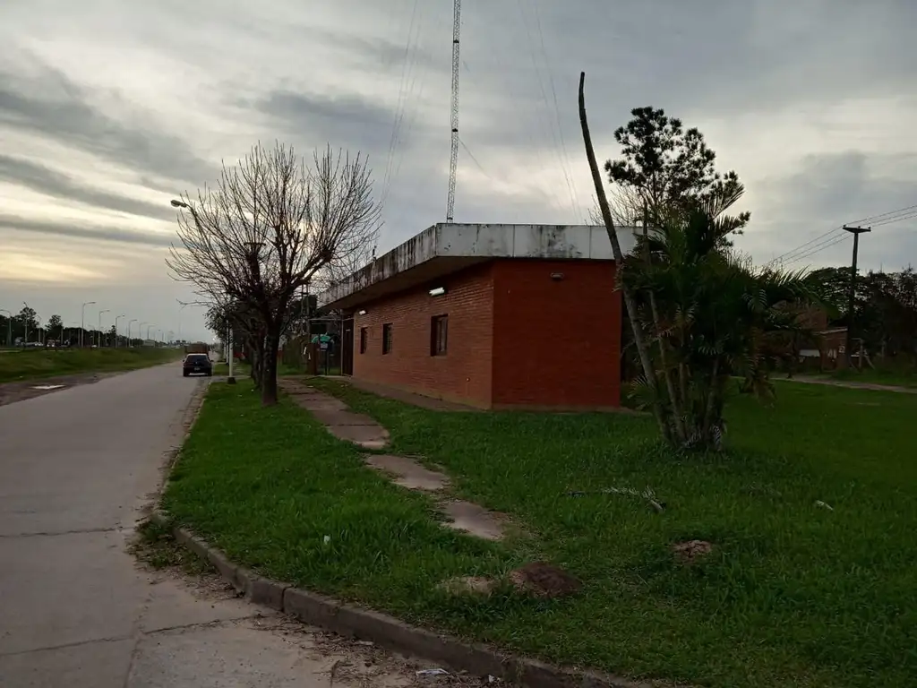 Foto de Alquila: Galpon+Of, sobre colectora a Ctes, margen izquierda, imagen 5