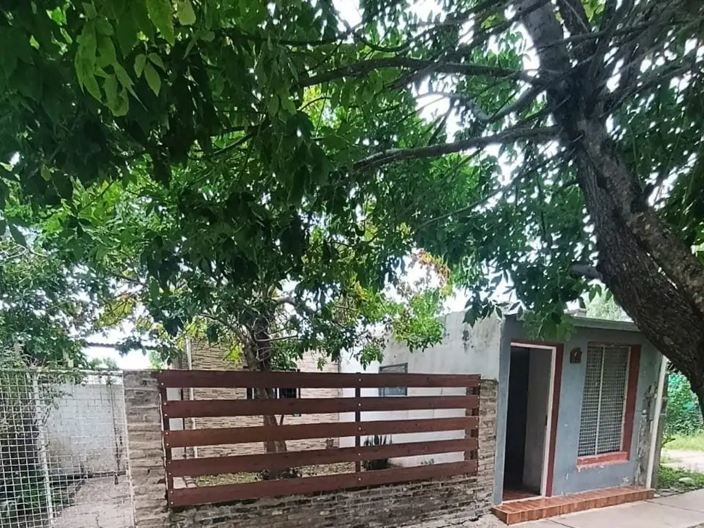 Foto de En venta hermosa casa en Colonia Avellaneda 3 dormitorios posibilidad, imagen 2