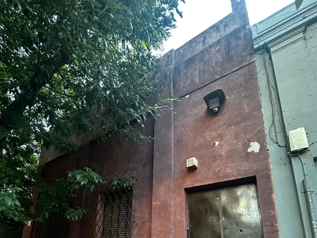 Foto de PROPIEDAD SOBRE LOTE DE 8 X 33, EDIFICABLE PB+5 PISOS+ 2 RETIROS, imagen 1