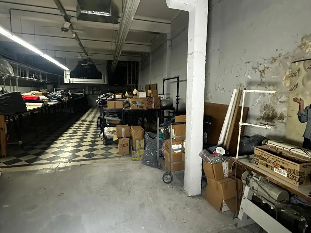 Foto de PROPIEDAD SOBRE LOTE DE 8 X 33, EDIFICABLE PB+5 PISOS+ 2 RETIROS, imagen 2
