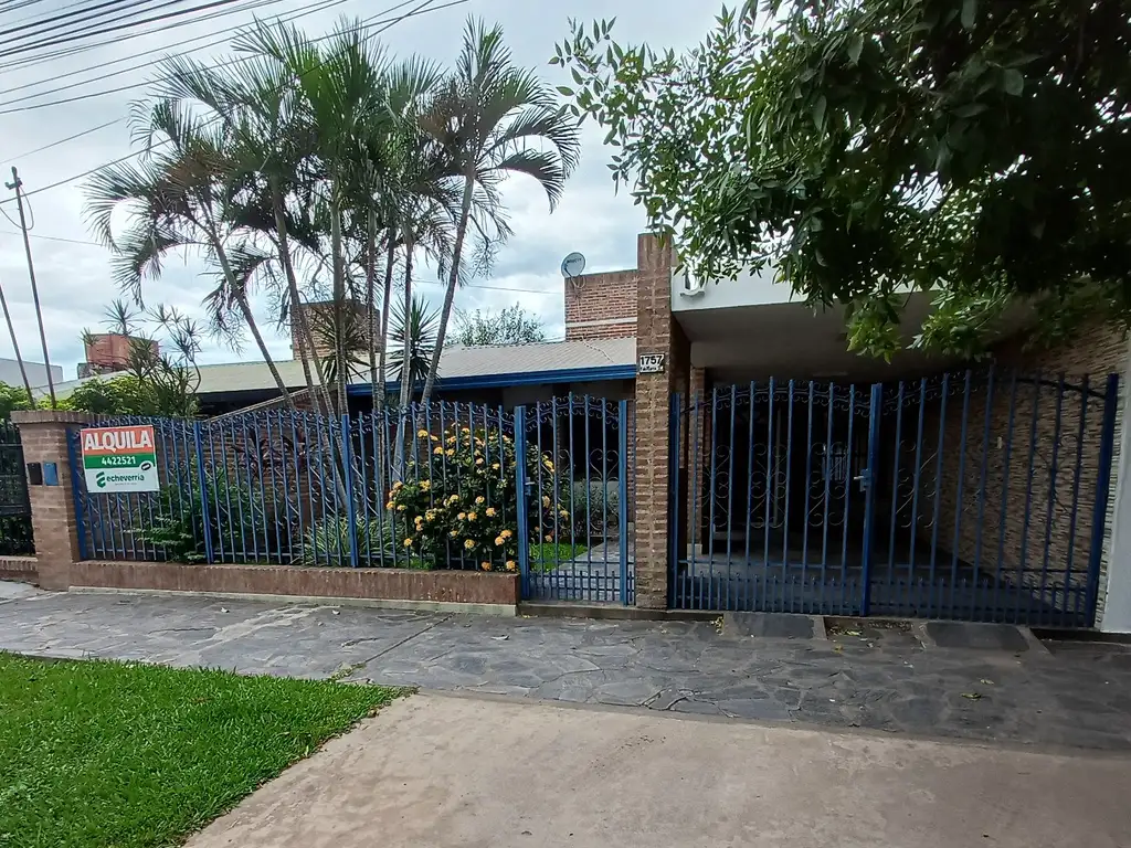 Foto de CASAS - CASA - SAN MARTÍN ESTE-OESTE, PRESIDENTE ROQUE SÁENZ PEÑA, imagen 2