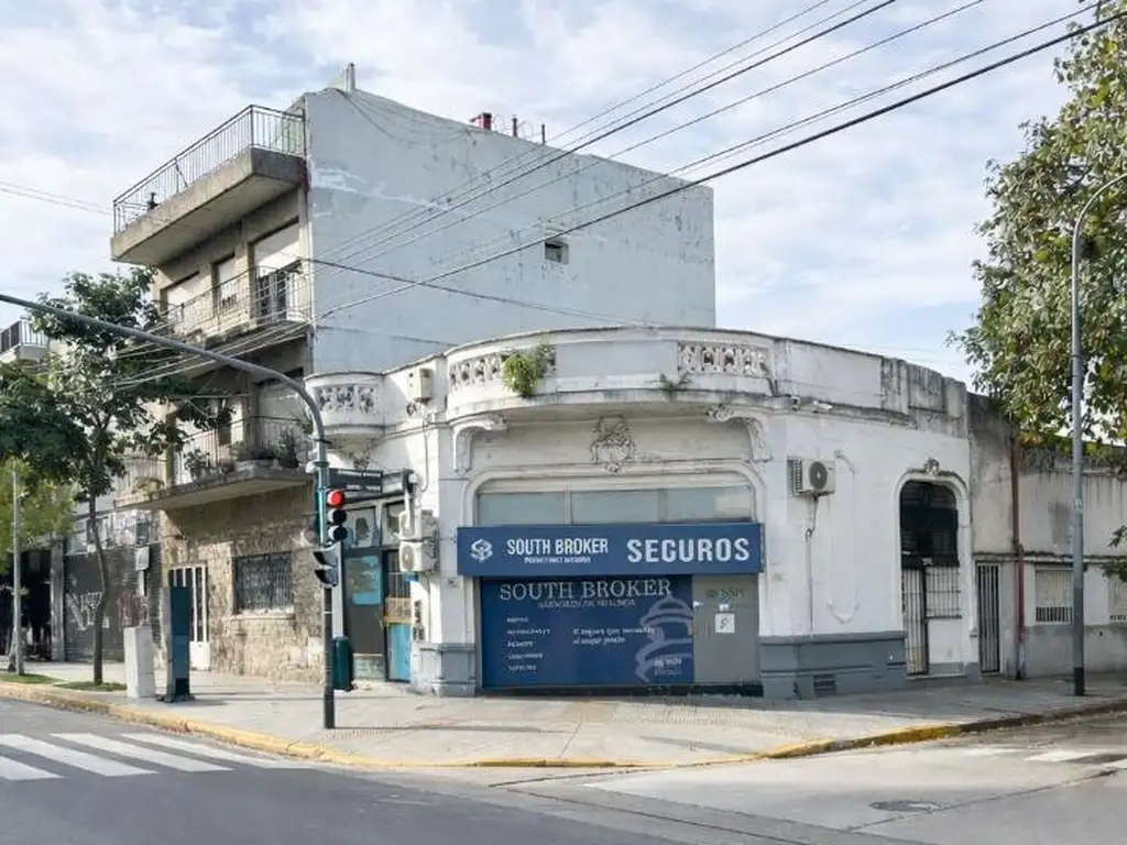 Foto de VENTA EN BLOQUE en esquina-Superficie edificable 1415 mts, imagen 2