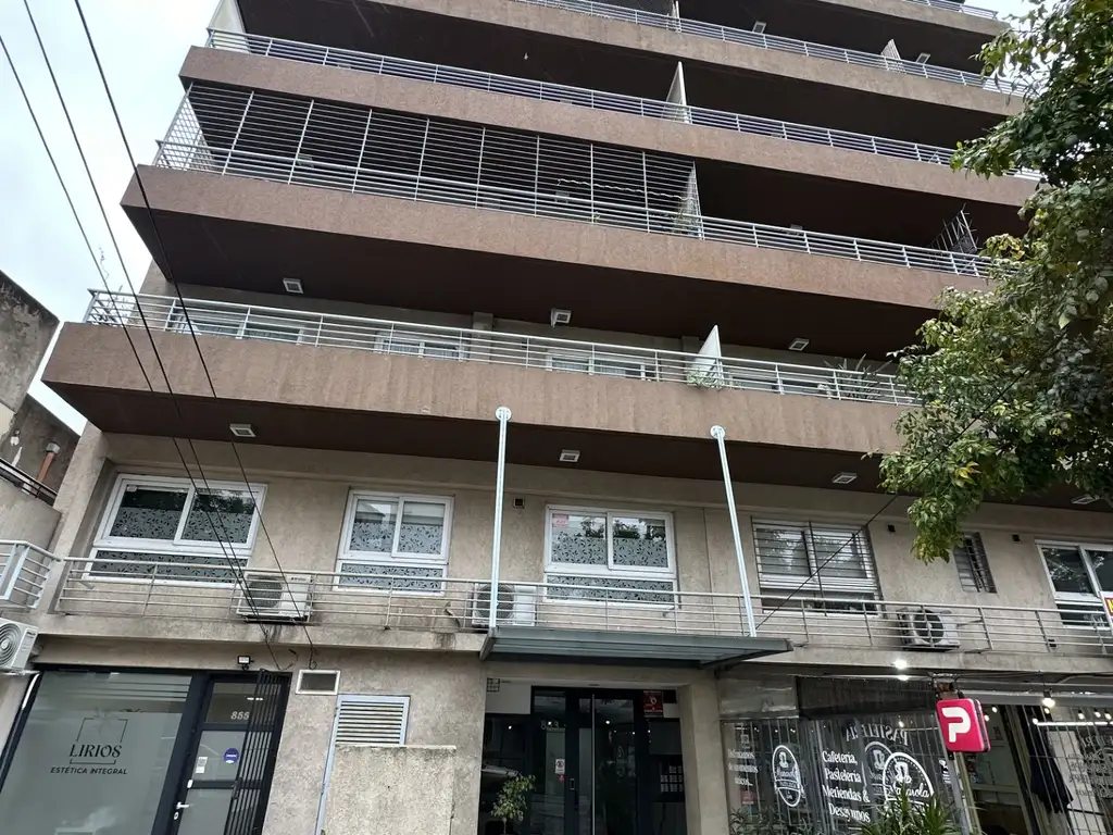 Foto de DPTO MONOAMBIENTE 7º PISO CONTRAFRENTE VISTA ABIERTA CON COCHERA CUB, imagen 5