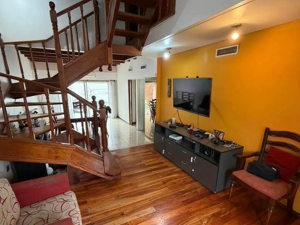 Foto de VENTA DE CASA 4 AMBIENTES + DEPENDENCIA , VILLA URQUIZA, imagen 2