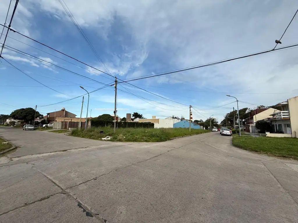 Foto de MAR DEL PLATA | VENTA | LOTE A 100 MTS DEL MAR – ZONA FARO, imagen 4