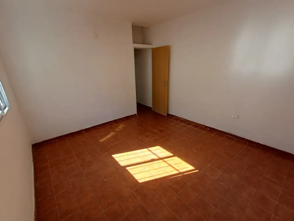 Foto de OFICINAS - PLANTA DIVIDIDA - ZONA CENTRO, PRESIDENTE ROQUE SÁENZ PEÑA, imagen 4