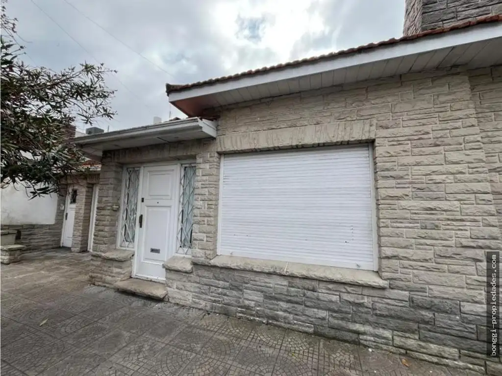 Foto de Alquiler 24 Meses – Chalet 5 Ambientes – Apto Profesional, imagen 1