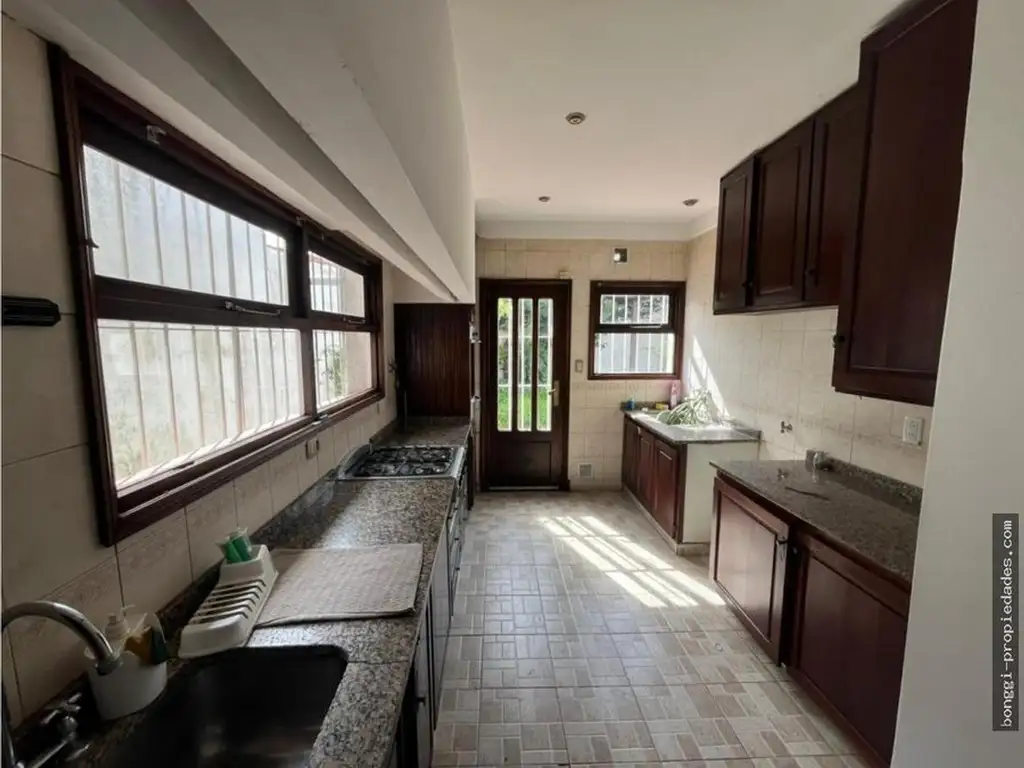 Foto de Alquiler 24 Meses – Chalet 5 Ambientes – Apto Profesional, imagen 4