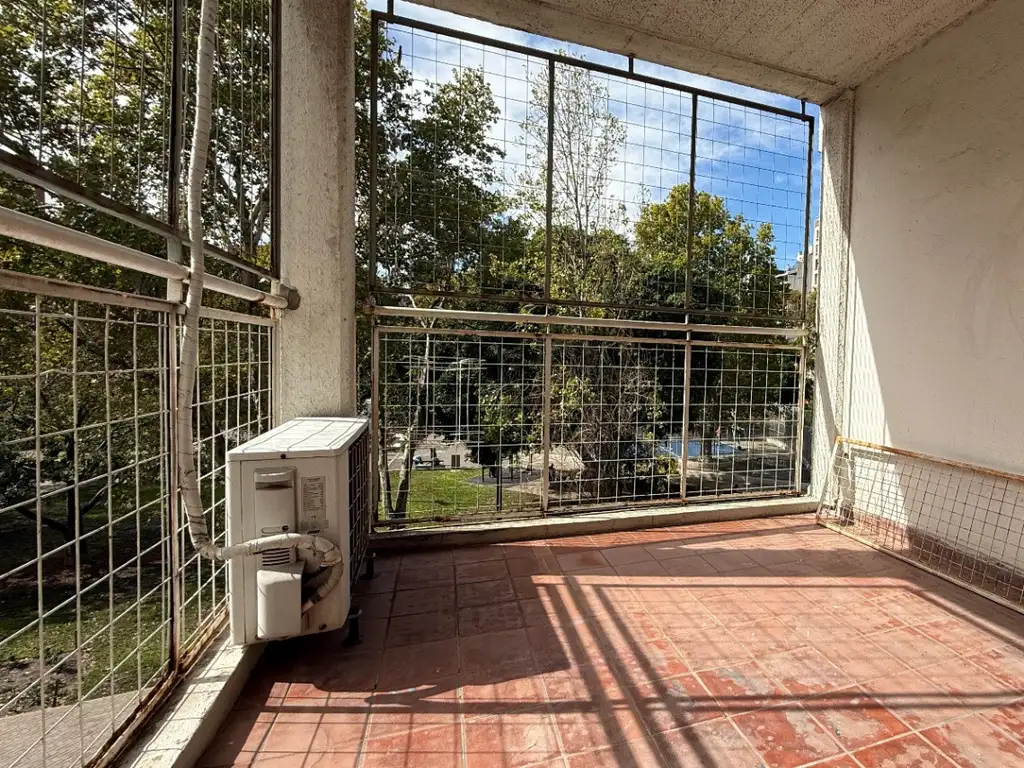 Foto de Departamento de 4 Ambientes con Balcon Aterrazado Orientacion Este!, imagen 4