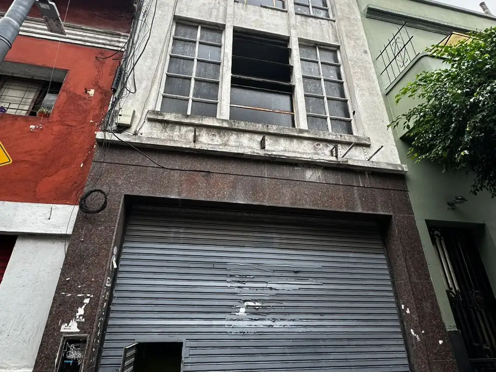 Foto de IMPORTANTE LOCAL EN 3 plantas 3 BAÑOS, imagen 4