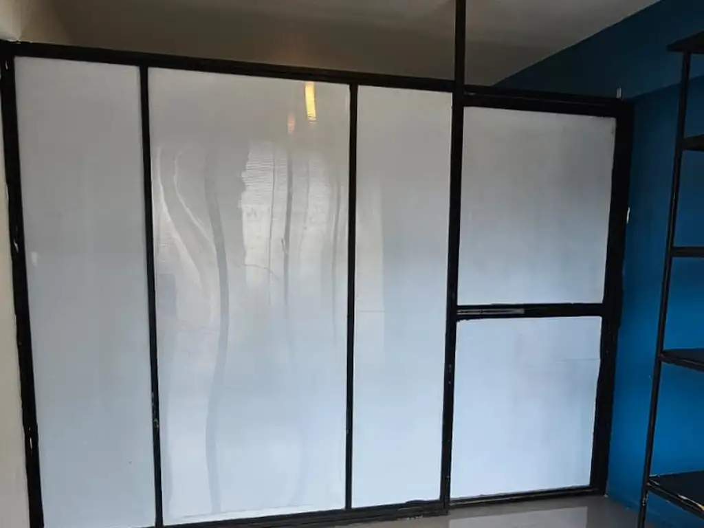 Foto de MONOAMBIENTE AL FRENTE DIVISIBLE CON BALCON 34M2 - BAJAS EXPENSAS, imagen 5