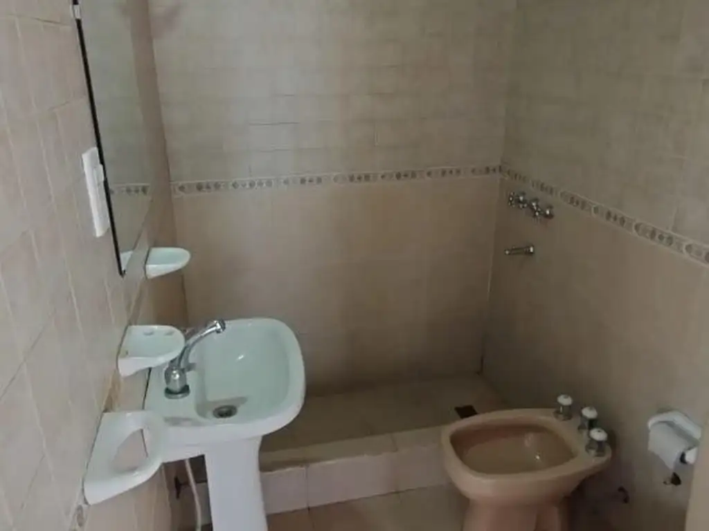 Foto de Departamento Tipo Casa en Alquiler 1 Dormitorios, imagen 2