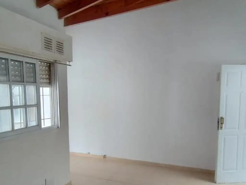 Foto de Departamento Tipo Casa en Alquiler 1 Dormitorios, imagen 1