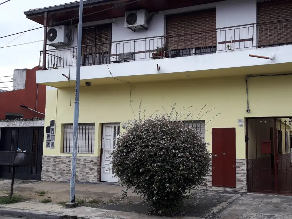 Foto de VILLA BALLESTER – DEPARTAMENTO 2 AMBIENTES AL FRENTE EN ALQUILER, imagen 1