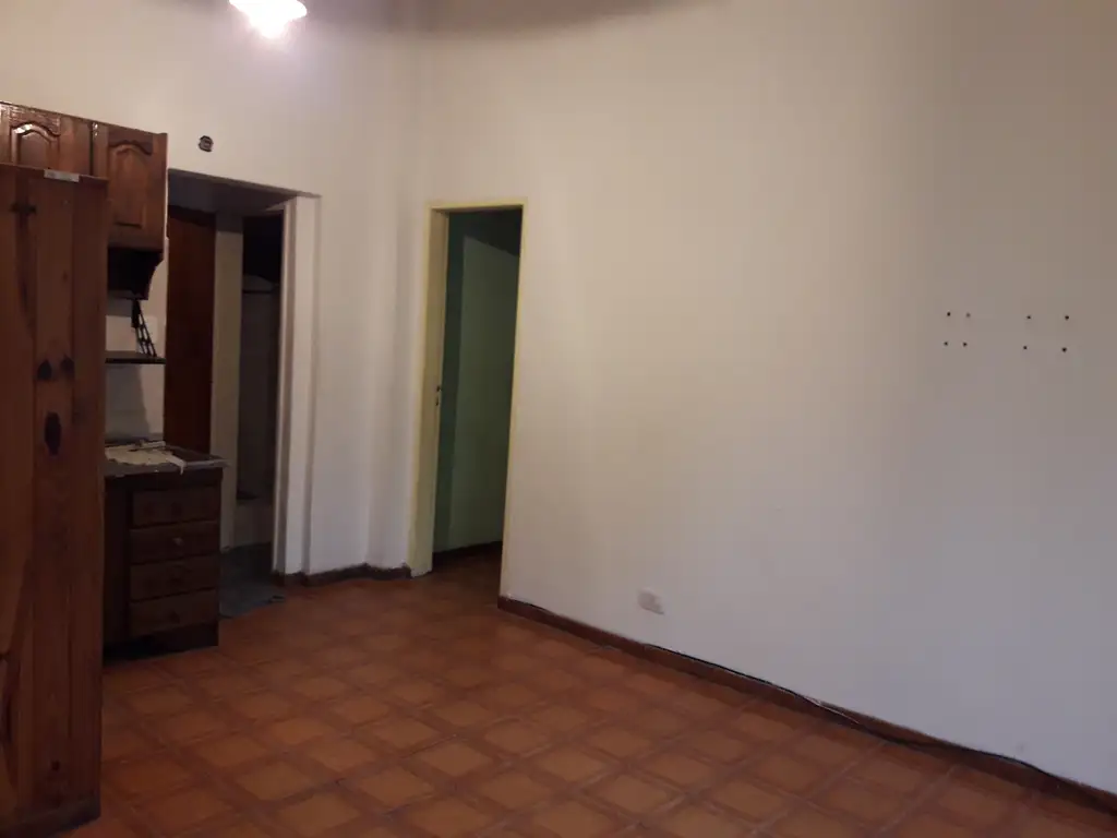 Foto de VILLA BALLESTER – DEPARTAMENTO 2 AMBIENTES AL FRENTE EN ALQUILER, imagen 4