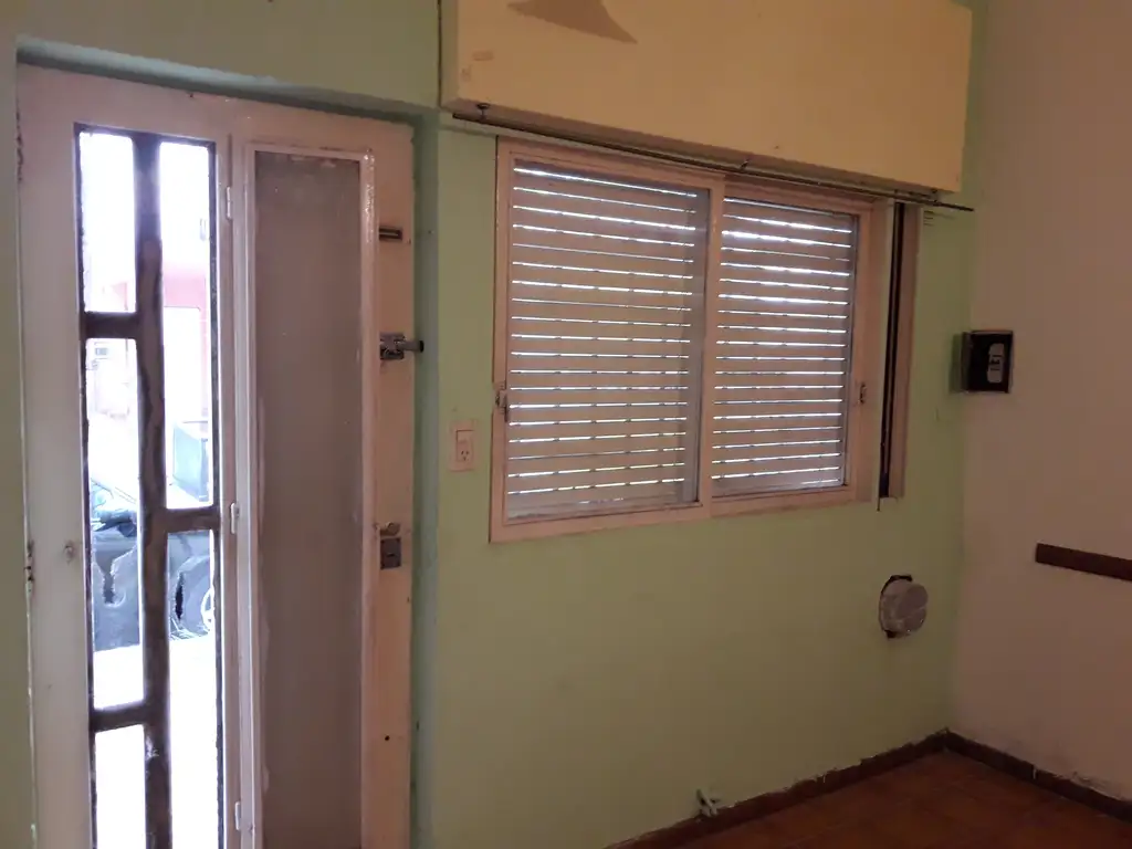 Foto de VILLA BALLESTER – DEPARTAMENTO 2 AMBIENTES AL FRENTE EN ALQUILER, imagen 3