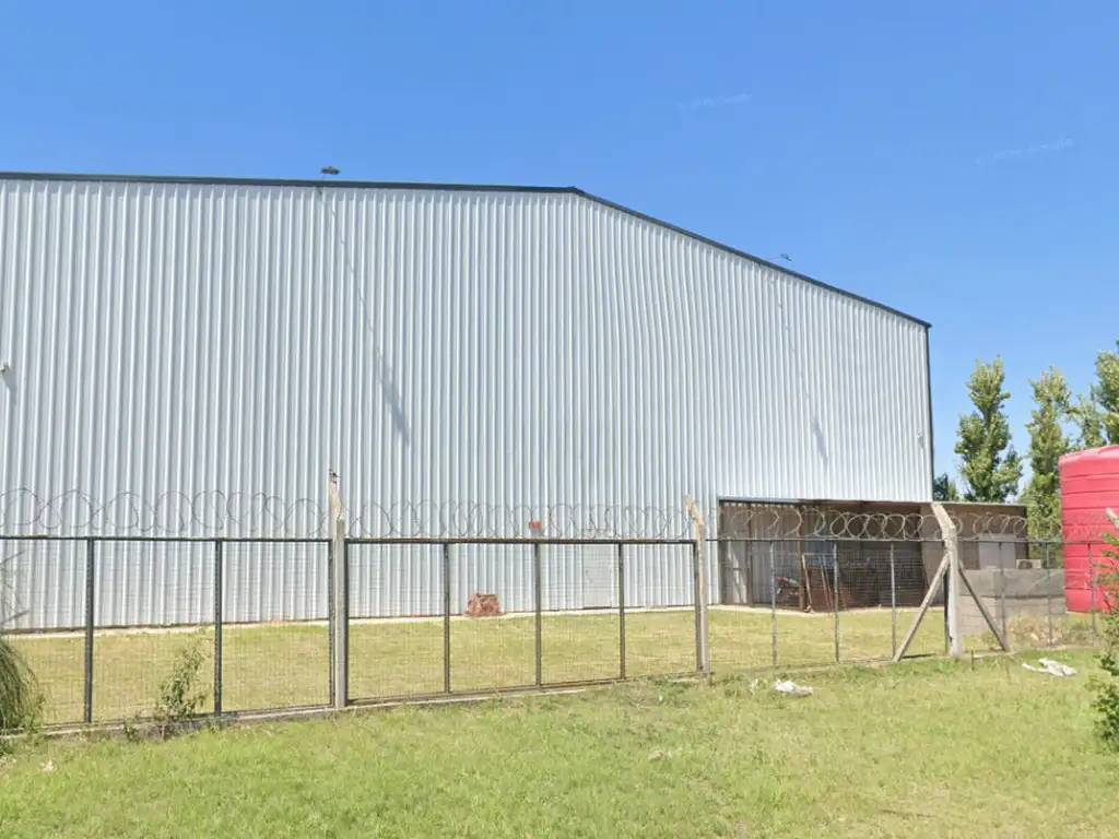 Foto de Alquiler | Galpón | 840 m² | Capitán Bermúdez | Barrio Residencial, imagen 1