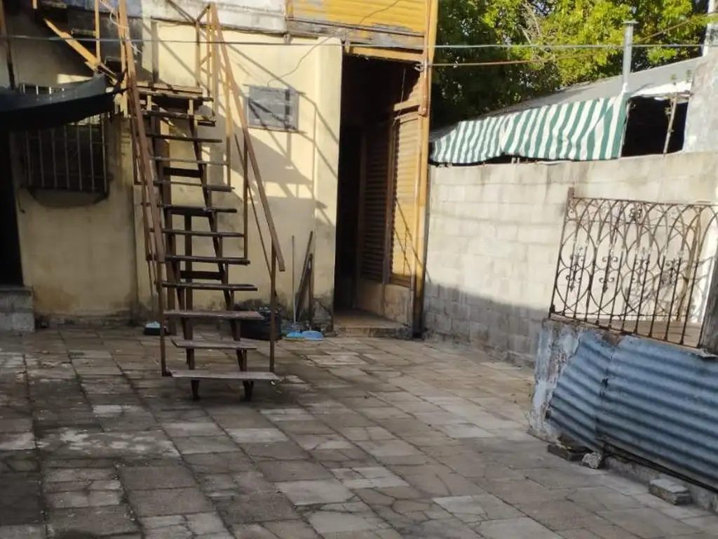 Foto de Terreno c/vivienda precaria a demoler, posibilidad edificio, imagen 2