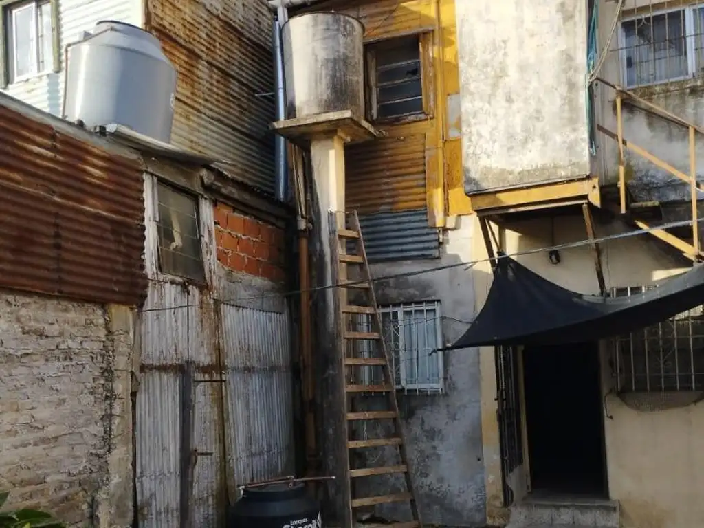 Foto de Terreno c/vivienda precaria a demoler, posibilidad edificio, imagen 5