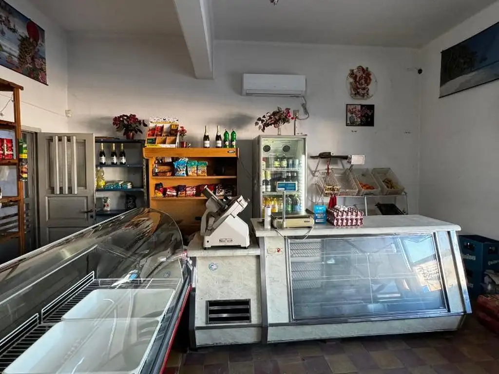 Foto de LOCAL COMERCIAL EN ALQUILER, ARROYO SECO!, imagen 1
