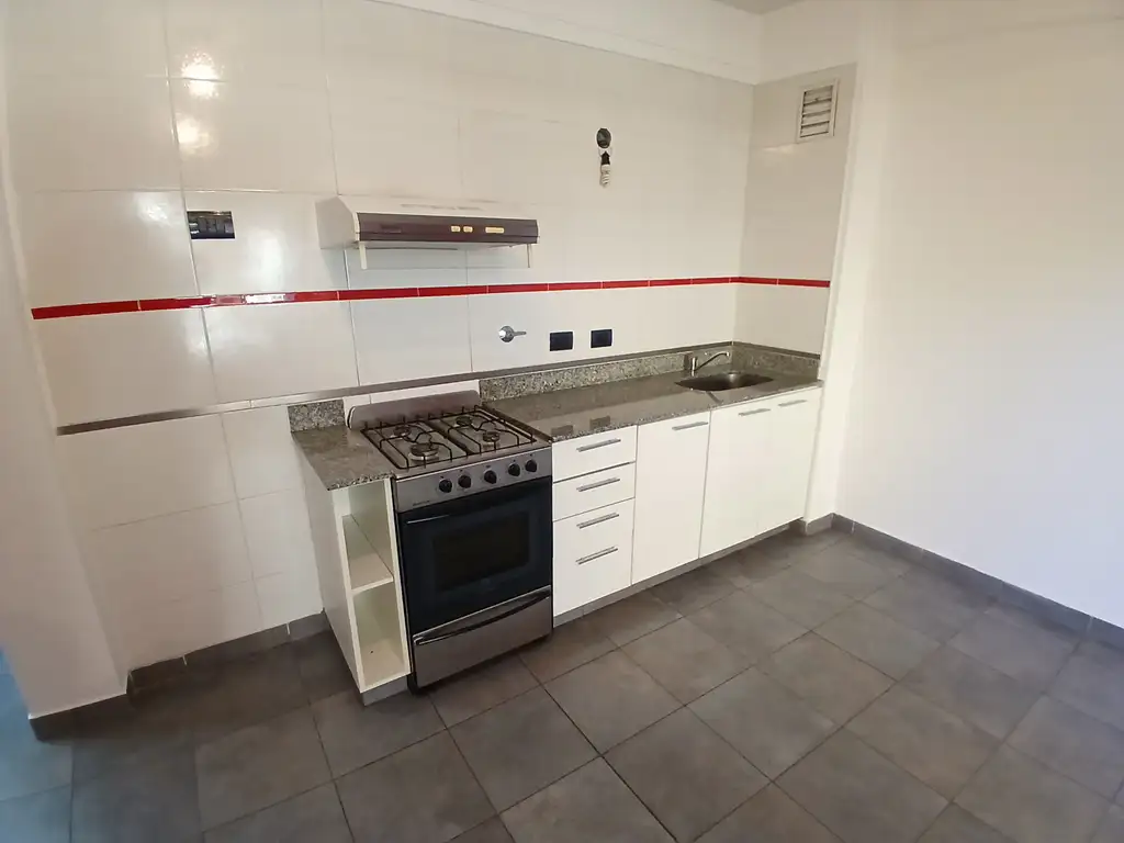 Foto de Departamento Dos Ambientes. Haedo, imagen 3