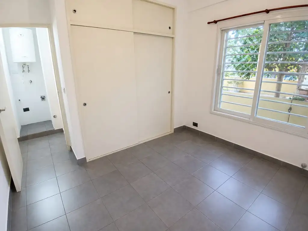 Foto de Departamento Dos Ambientes. Haedo, imagen 1