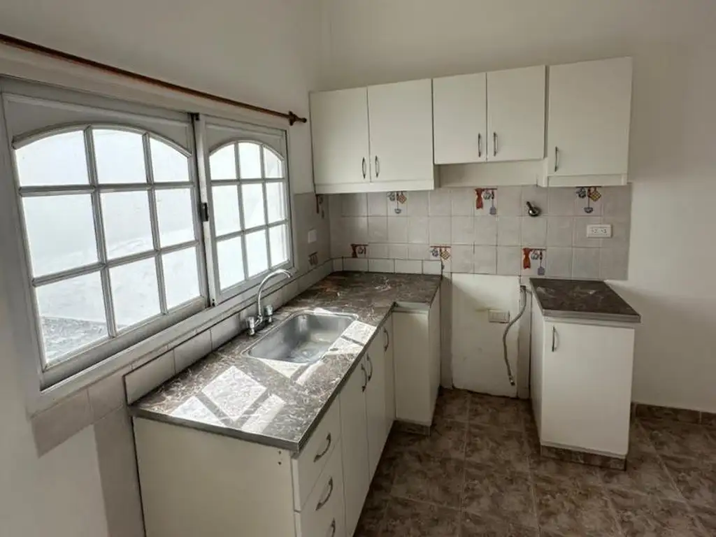 Foto de Departamento 3 ambientes con Patio, Alquiler, Ramos Mejia, imagen 4