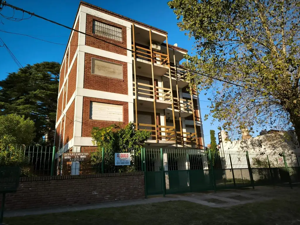Foto de Departamento monoambiente - Alquiler Anual - Villa Gesell, imagen 2
